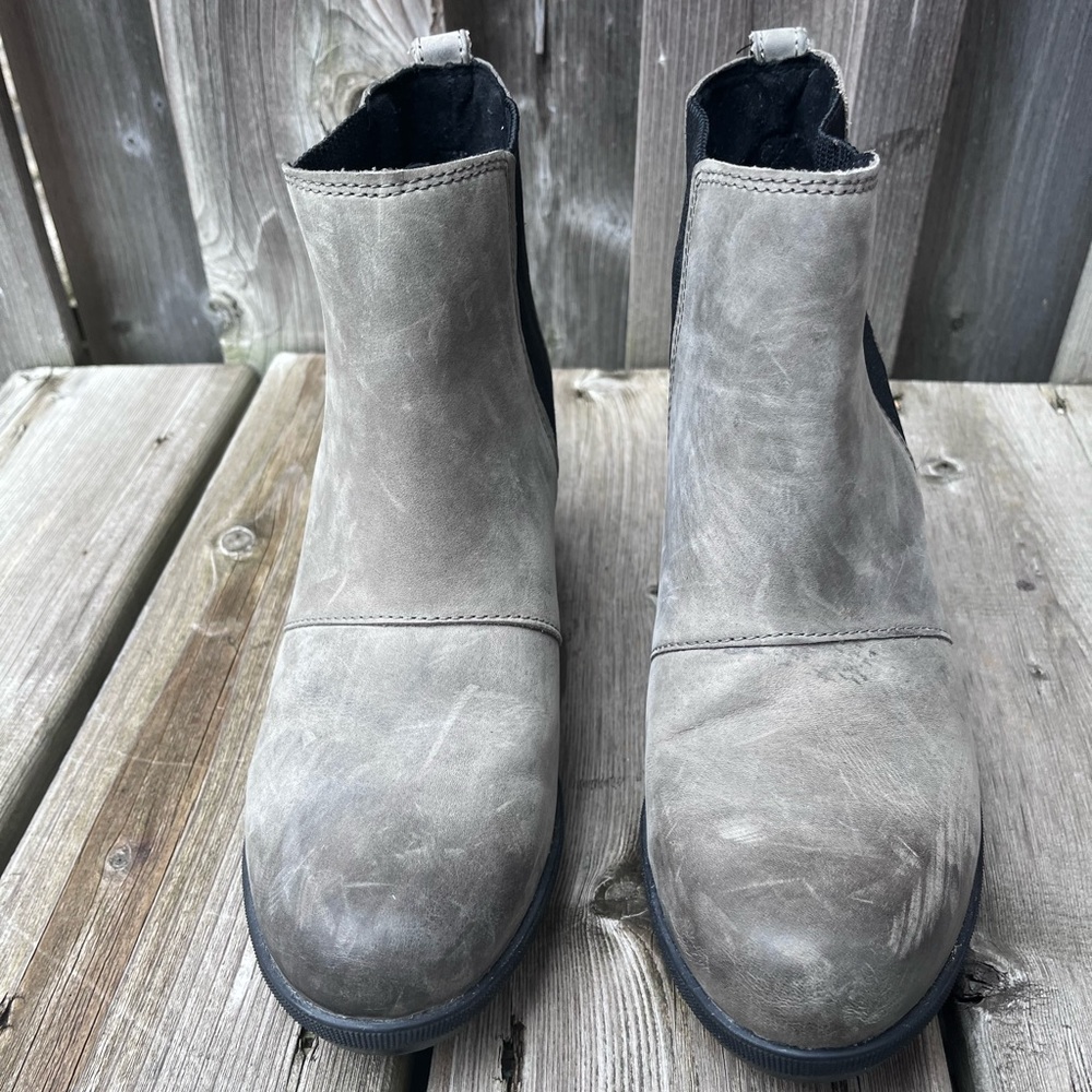 Sorel Wedge Heel Distressed Boots Size 9